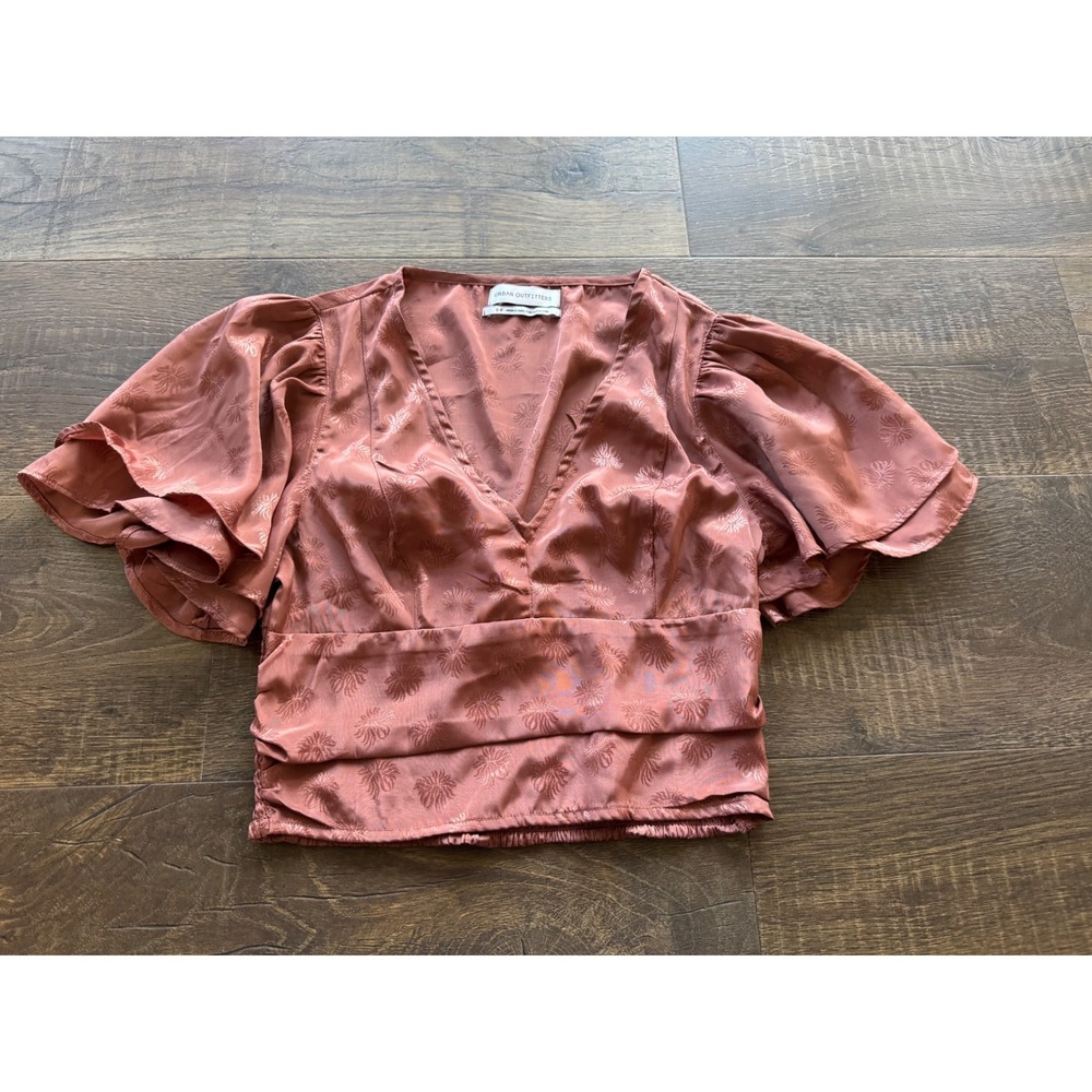 UO Urban Outfitters Webster Jacquard Flutter Sleeve Top Size S